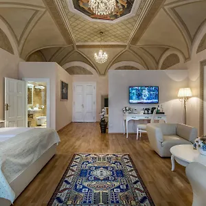 **** Hotel Little King U Malvaze Repubblica Ceca